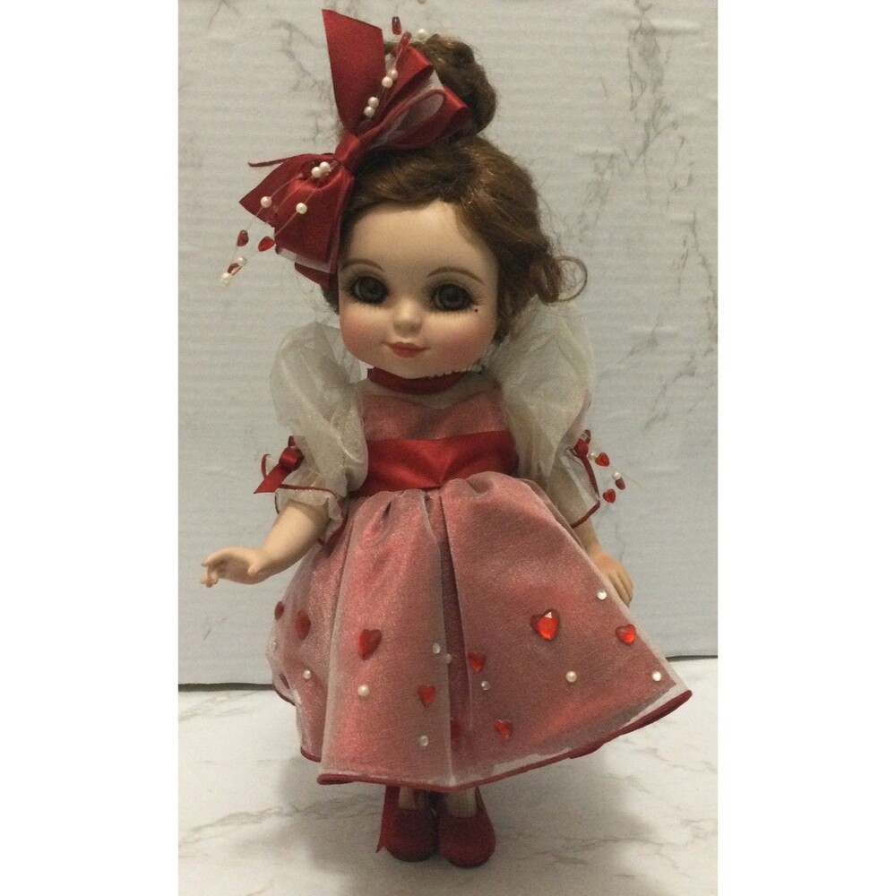 Marie Osmond Porcelain Valentine’s Day Doll Adoring Hearts Adora Belle